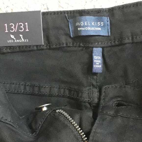 NWT Angel Kiss Distressed Shorts - Picture 7 of 8